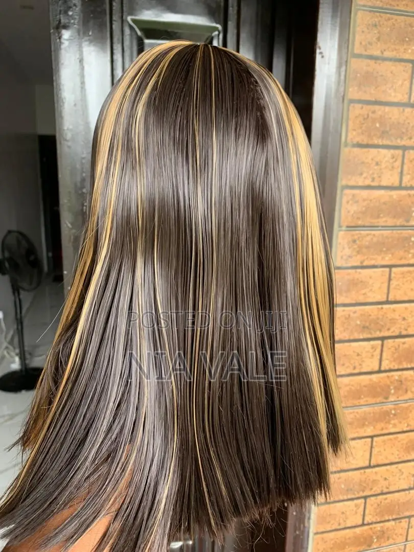 Mid Part Bob Wig