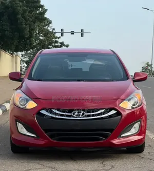 Hyundai Elantra 2013 Red