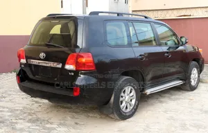Toyota Land Cruiser 4.0 V6 GX-R 2012 Black