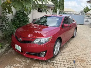 Toyota Camry 2014 Red