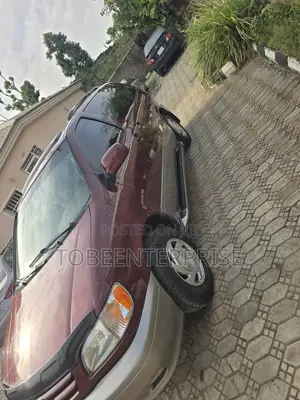 Toyota Sienna 2000 Maroon