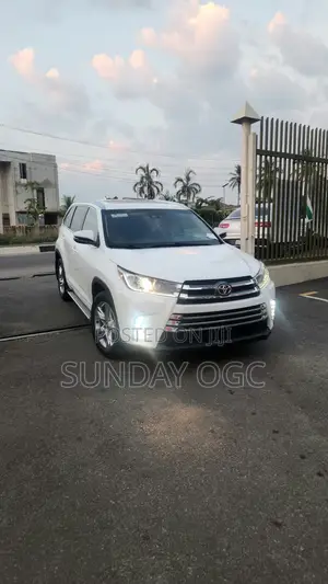 Toyota Highlander Limited 4x4 V6 (3.5L 6cyl 8A) 2017 White