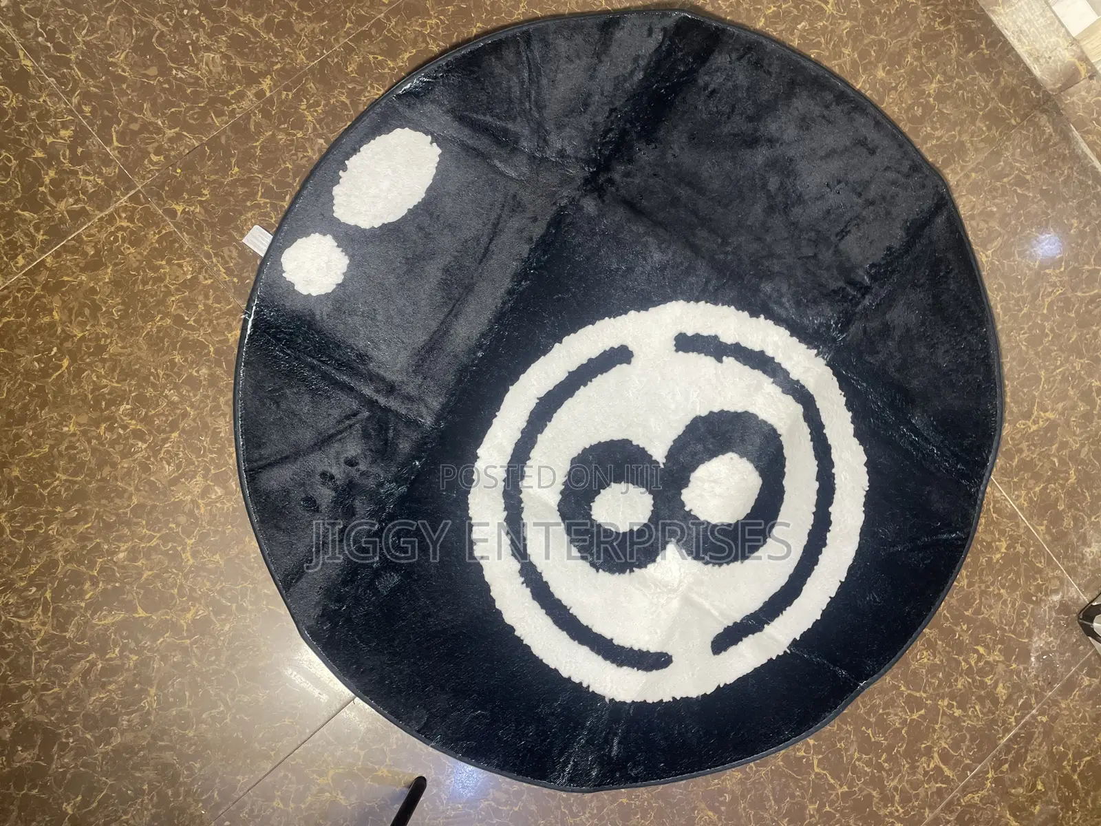 Modern Accent Rug