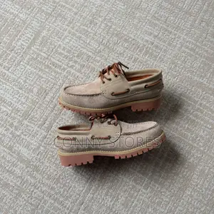 The Authentic 3-Eye Lug Boat Shoes in Lime Washed Cement