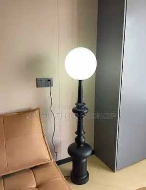 Roman Column Retro Style Chess Shaped Floor Lamp