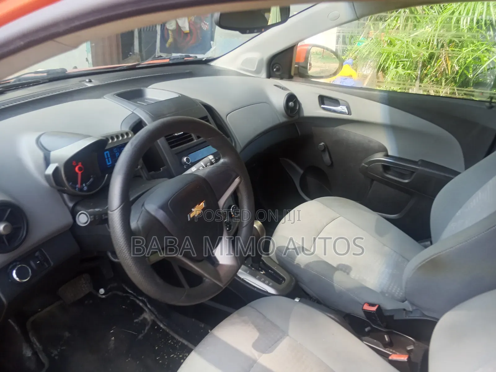 Chevrolet Sonic 2LT 2012 Orange