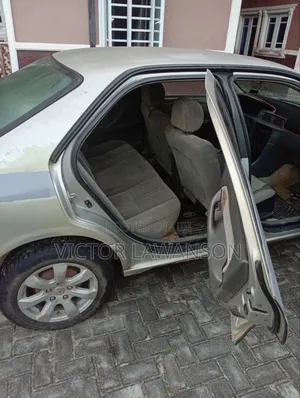 Toyota Camry 2001 Silver