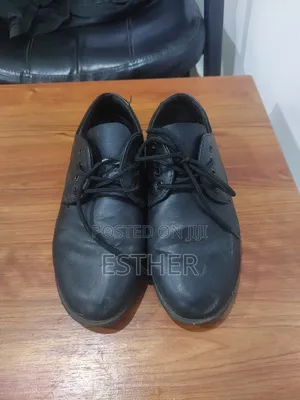 Size 38 School Shoe for Kids (Boys)