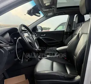 Hyundai Santa Fe 2018 White