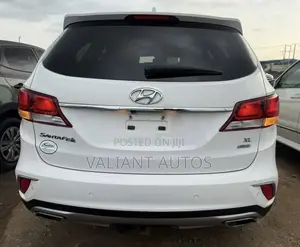 Hyundai Santa Fe 2018 White