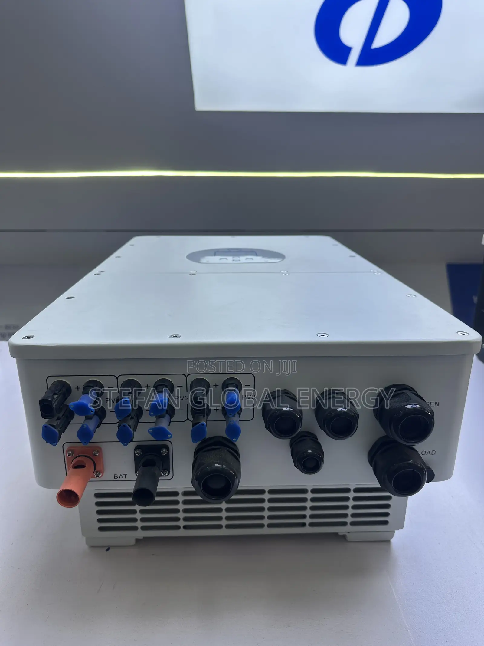 30kw .51.2v .3phase Deye Hybrid Inverter