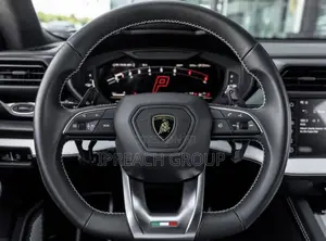 Lamborghini Urus 2025 Green