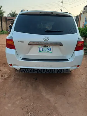 Toyota Highlander 2010 White