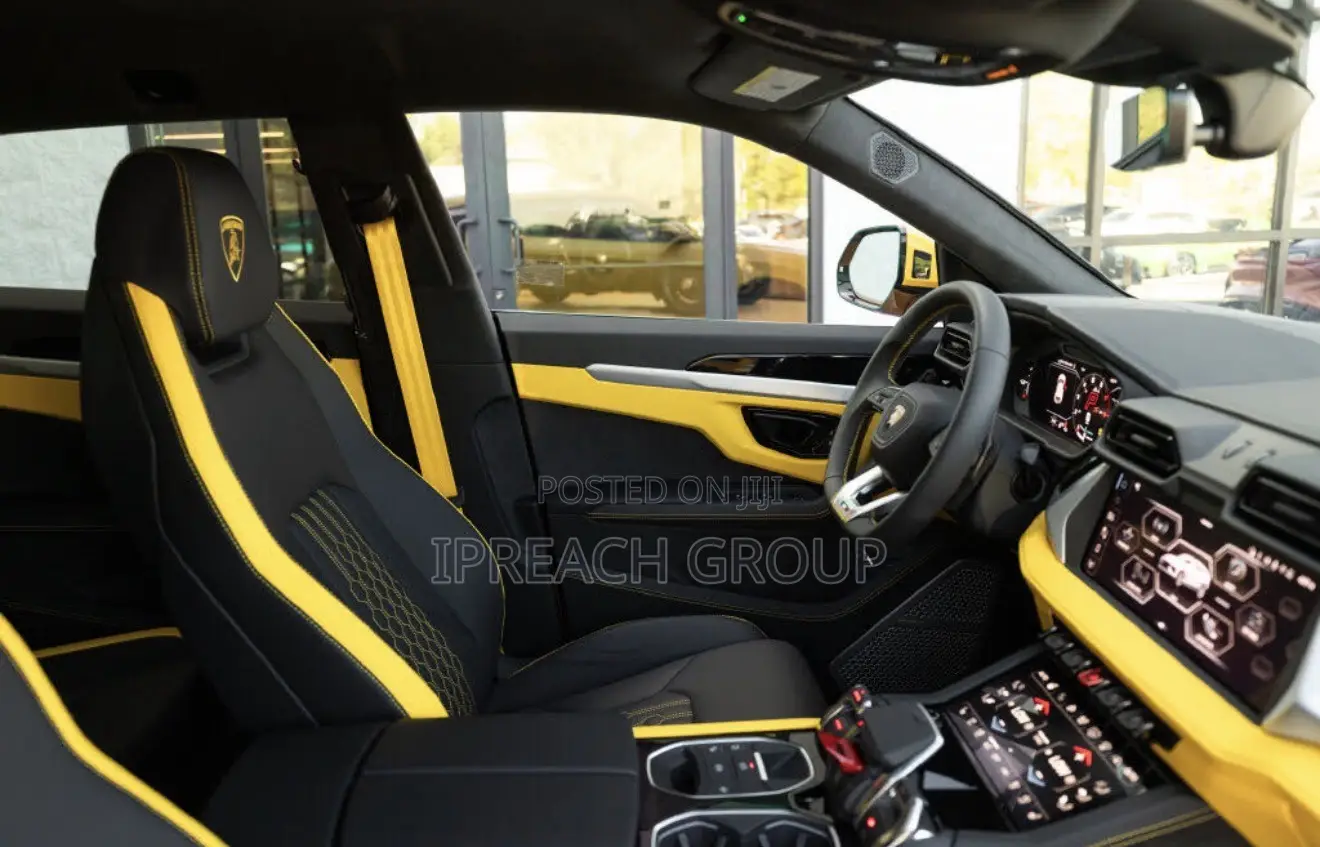 New Lamborghini Urus 2025 Yellow