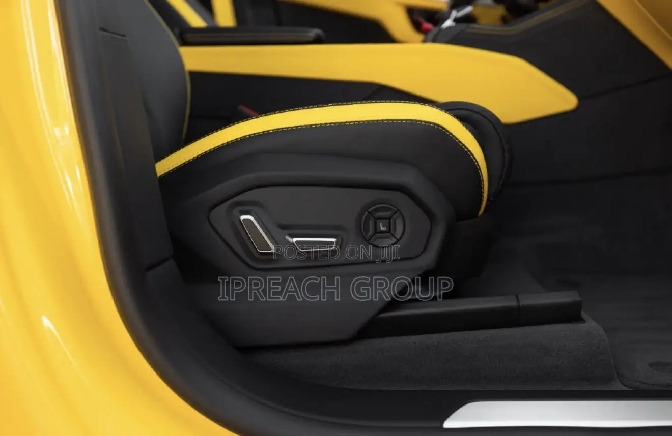 New Lamborghini Urus 2025 Yellow