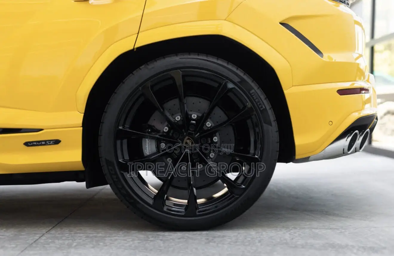 New Lamborghini Urus 2025 Yellow