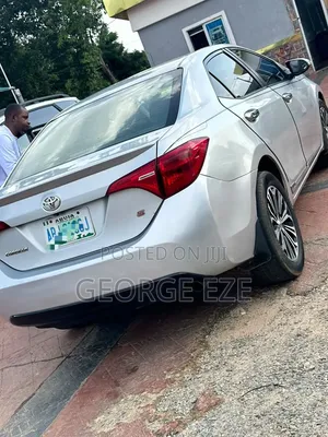 Toyota Corolla 2015 Silver