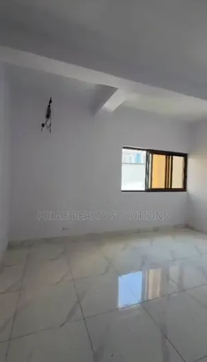 Mini Flat in Ikota for rent