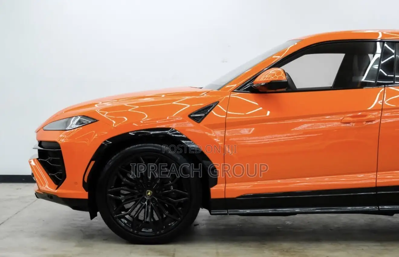 Lamborghini Urus 2025 Black