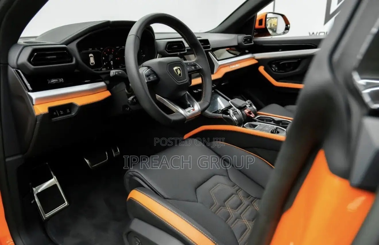 Lamborghini Urus 2025 Black