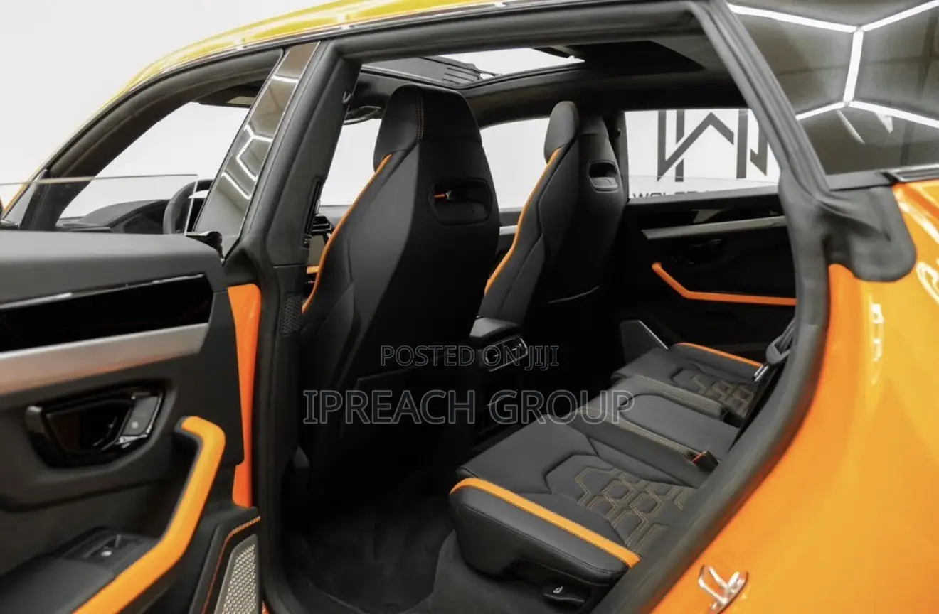 Lamborghini Urus 2025 Black