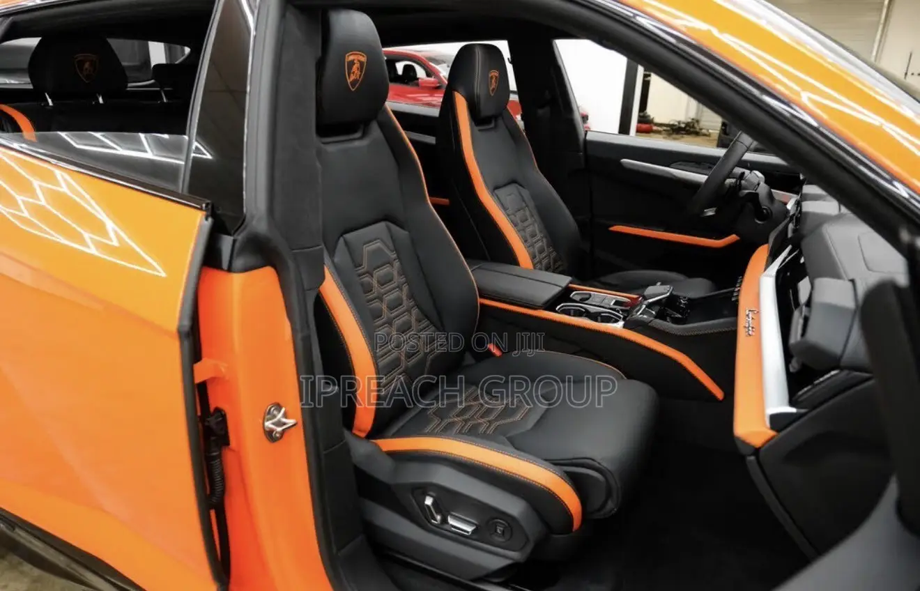 Lamborghini Urus 2025 Black