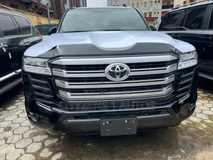 Toyota Land Cruiser 2022 Black