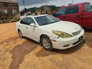 Lexus ES 330 Sedan 2004 White