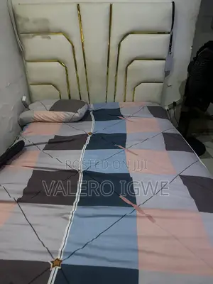 4 by 6 Bed Frame With Mattraas