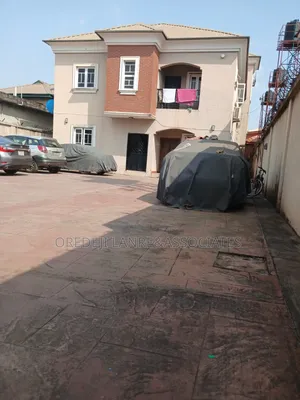 3bdrm Block of Flats in Main Estate, GRA Phase 1 for sale