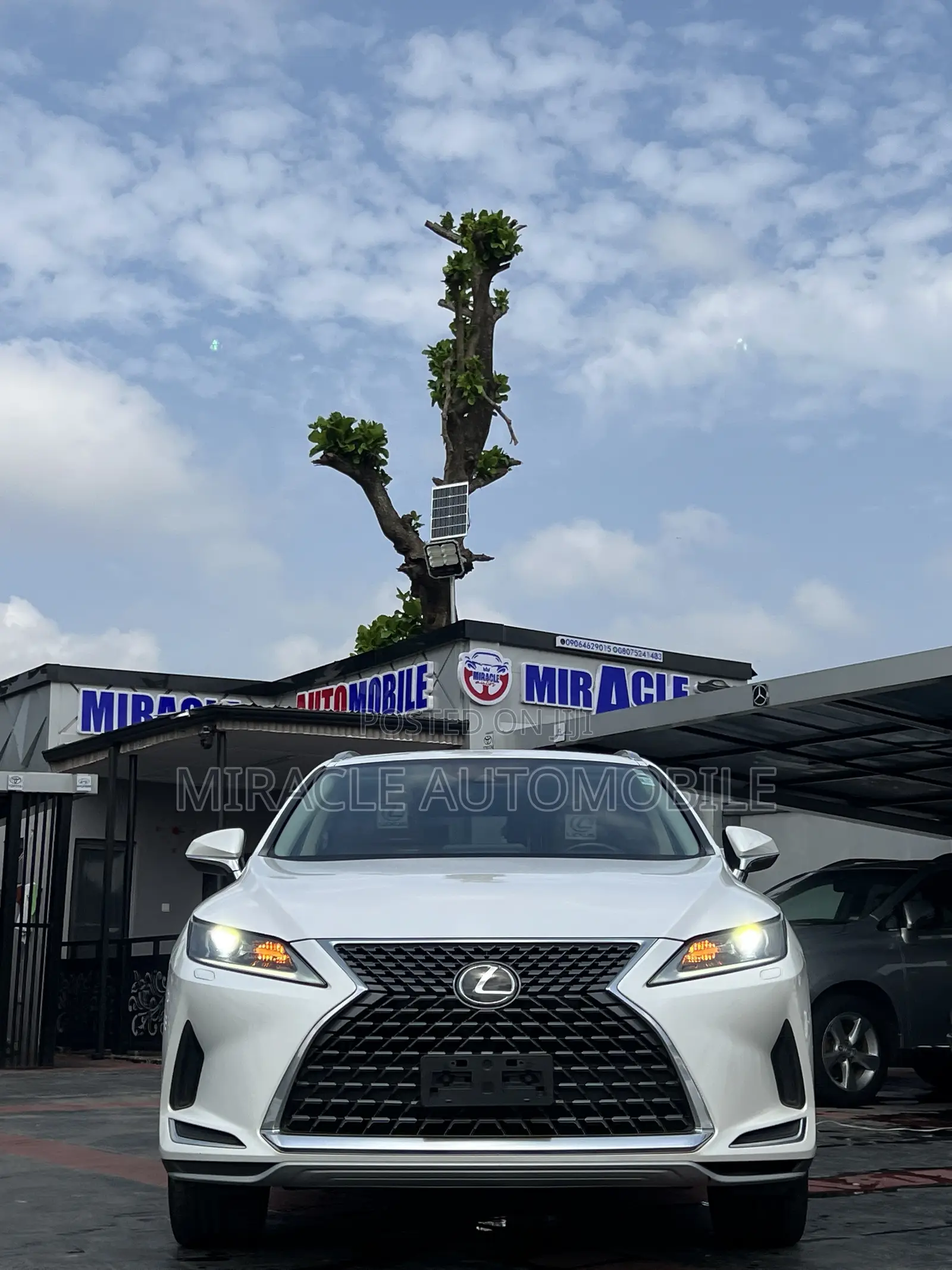 Lexus RX 350L 2WD 2021 White