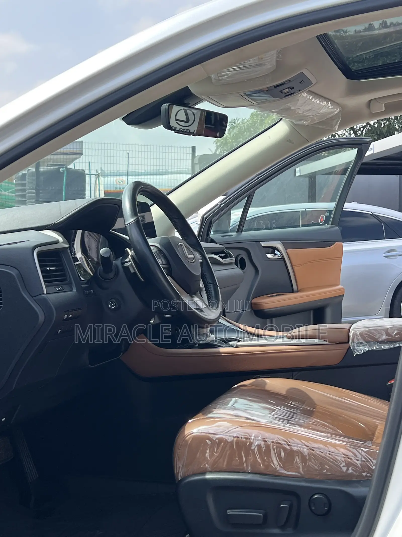 Lexus RX 350L 2WD 2021 White