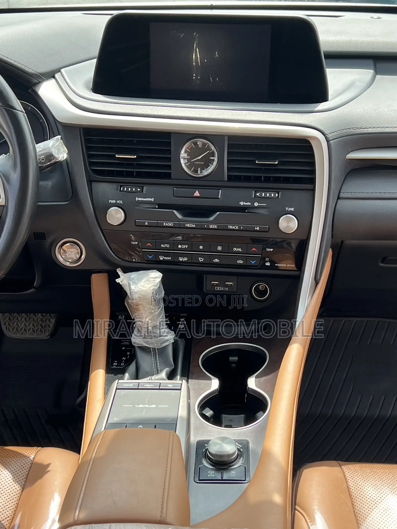Lexus RX 350L 2WD 2021 White