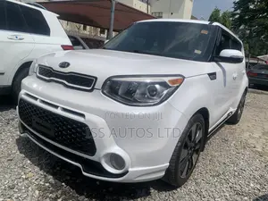 Kia Soul 4dr Wagon (1.6L 4cyl 6M) 2015 White