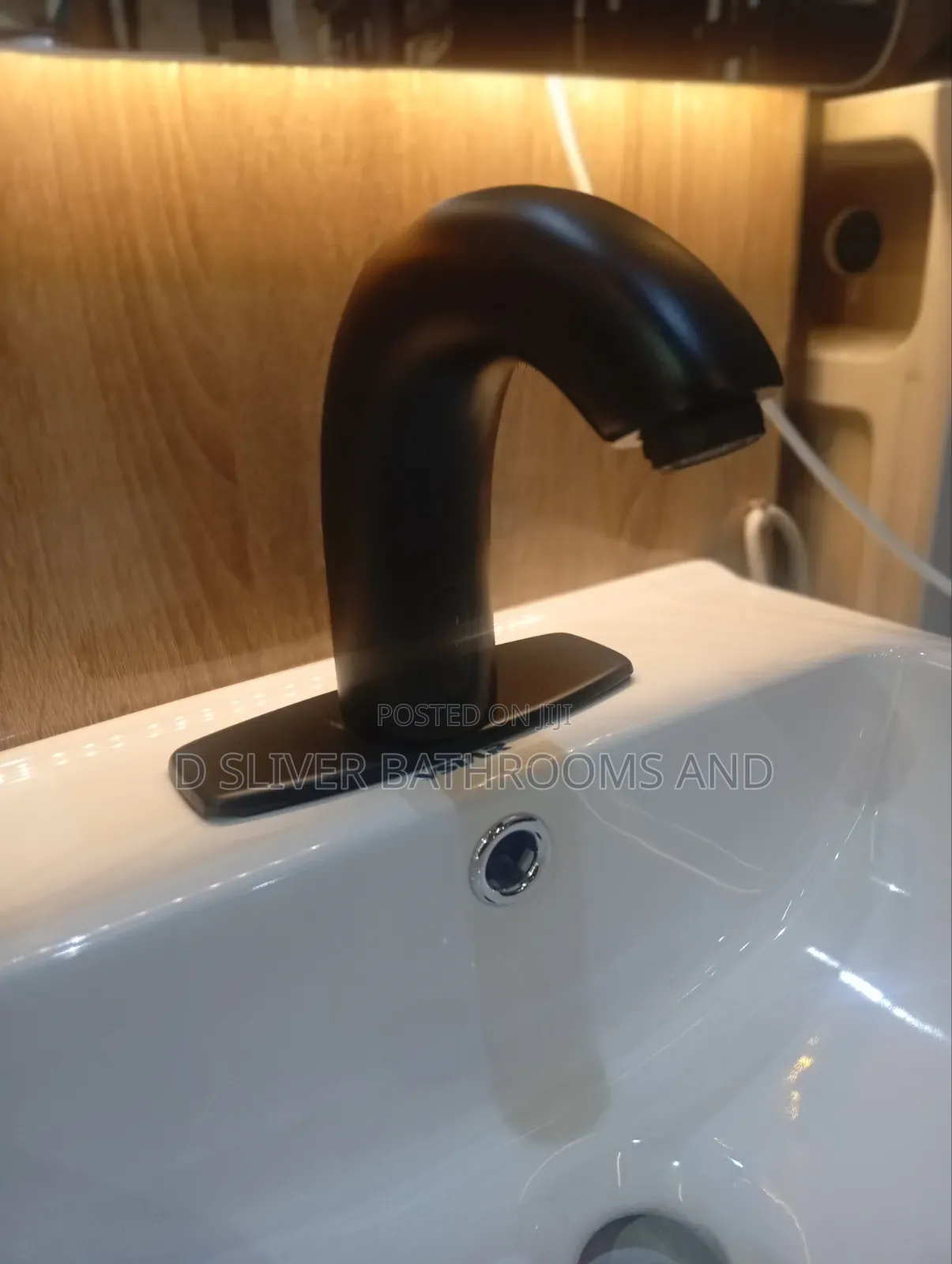 Black Automatic Sensor Basin Tap