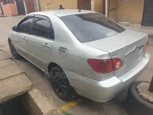 Toyota Corolla 2004 Silver