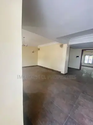 5bdrm Townhouse / Terrace in Life Camp for rent