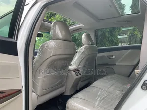Toyota Venza XLE 2010 White
