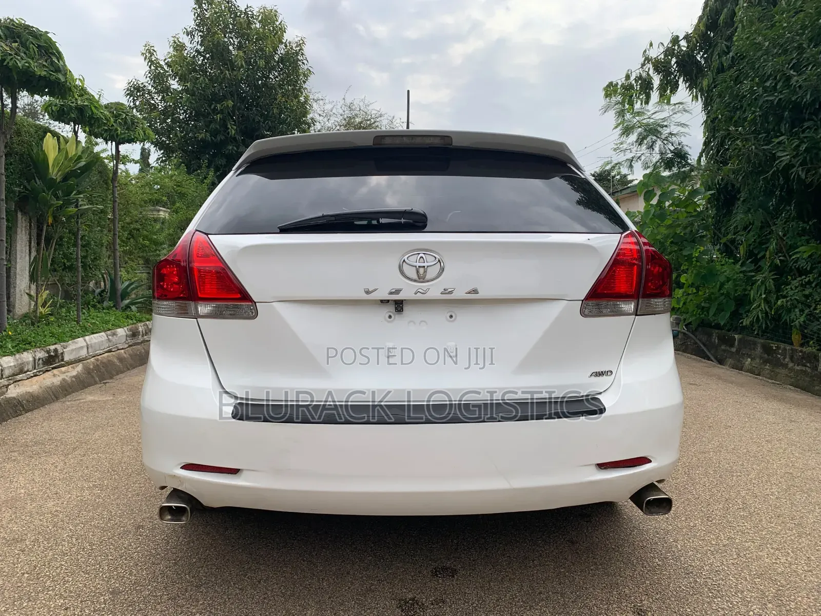 Toyota Venza XLE 2010 White