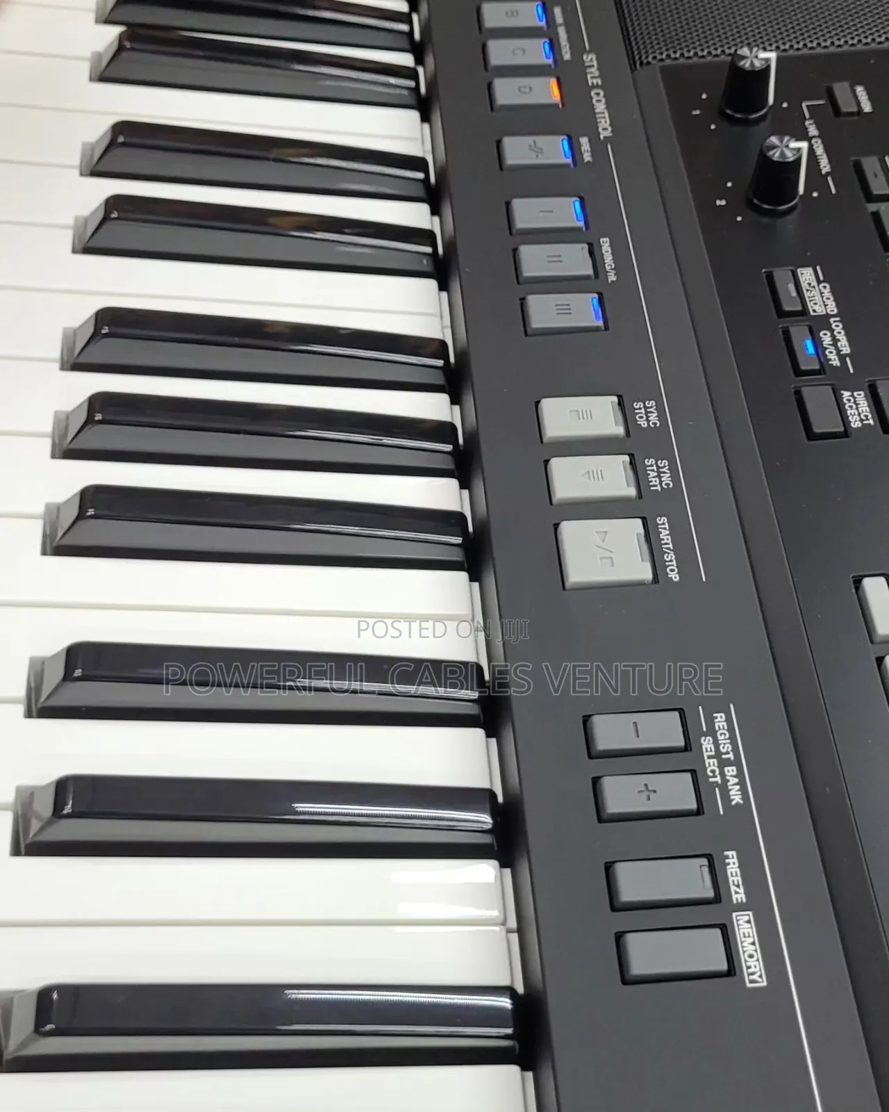 Yamaha PSR-SX720