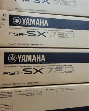 Yamaha PSR-SX720