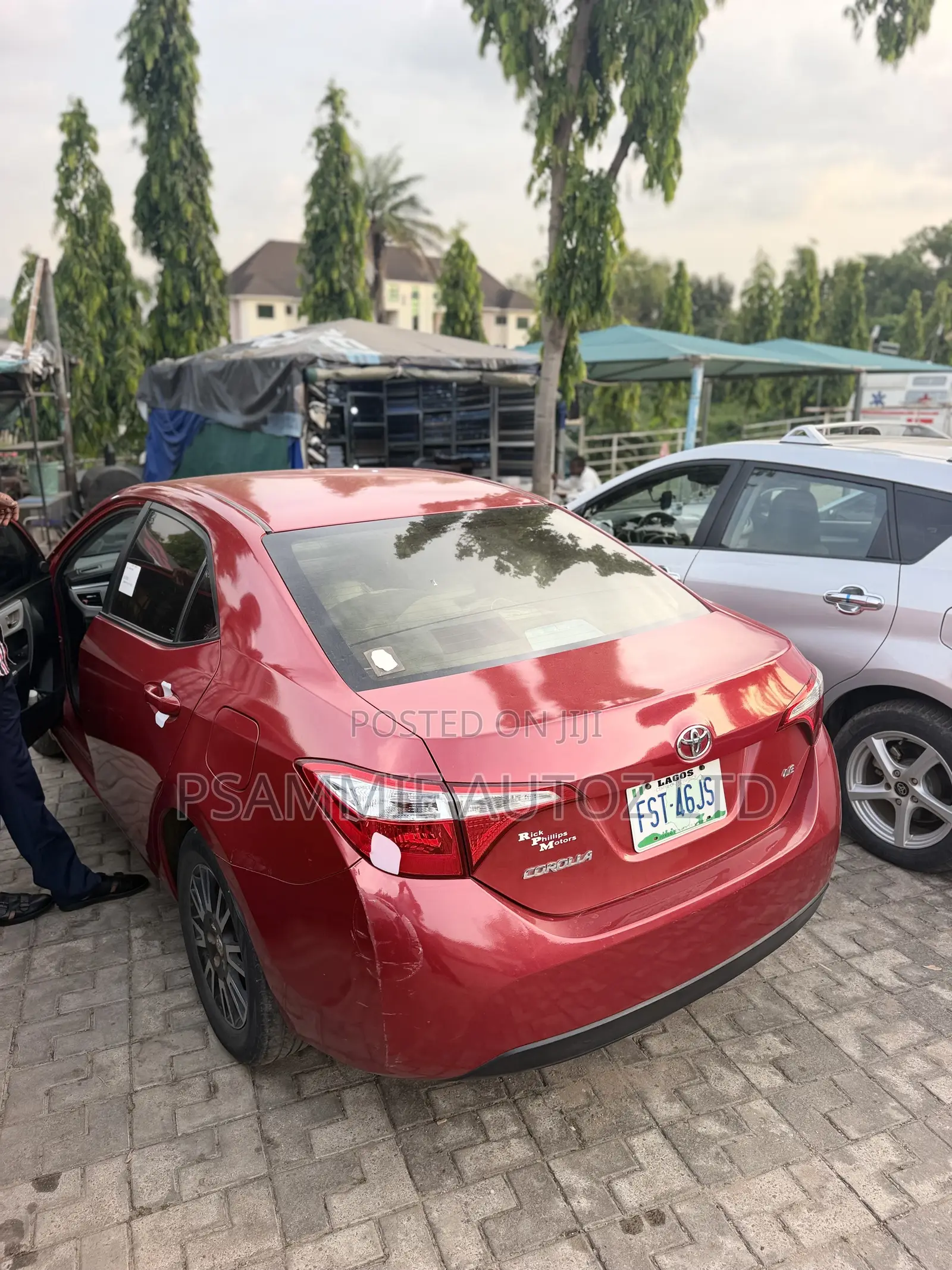 Toyota Corolla 2016 Red