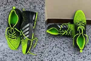 Neatly Used "Keep Running" Sports Canvas / Sneakers