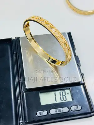Pure Gold Is 18karat Italy Gold