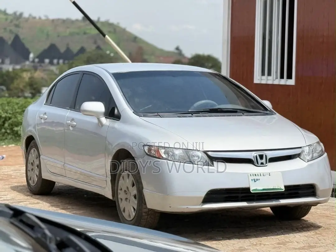 Honda Civic 2006 Silver