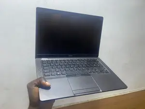 Laptop Dell Latitude 5400 8GB Intel Core i5 SSD 256GB