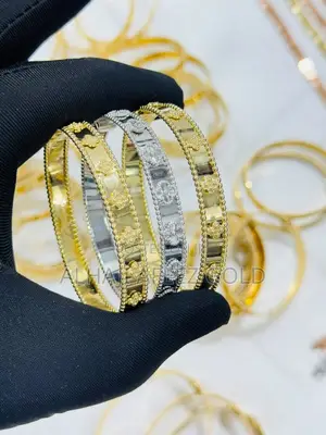 Pure Gold 18karat Gold Italy Gold 750 New Design Bracelet