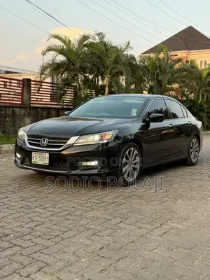 Honda Accord Sport 4dr Sedan FWD (2.4L 4cyl 2A) 2013 Black