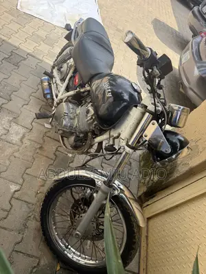 Suzuki 1999 Black