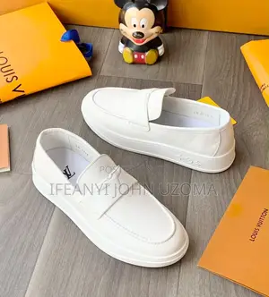 Louis Vuitton White Color Sneakers Shoe